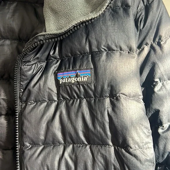 PATAGONIA HOODED PUFFER (WOMENS)